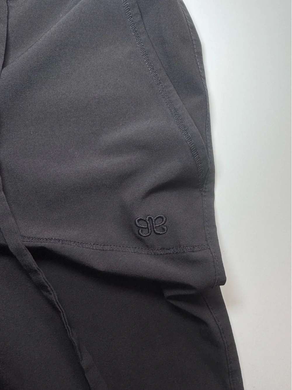 Albion Fit BEST-SELLING Jetsetter Women's Joggers size Small